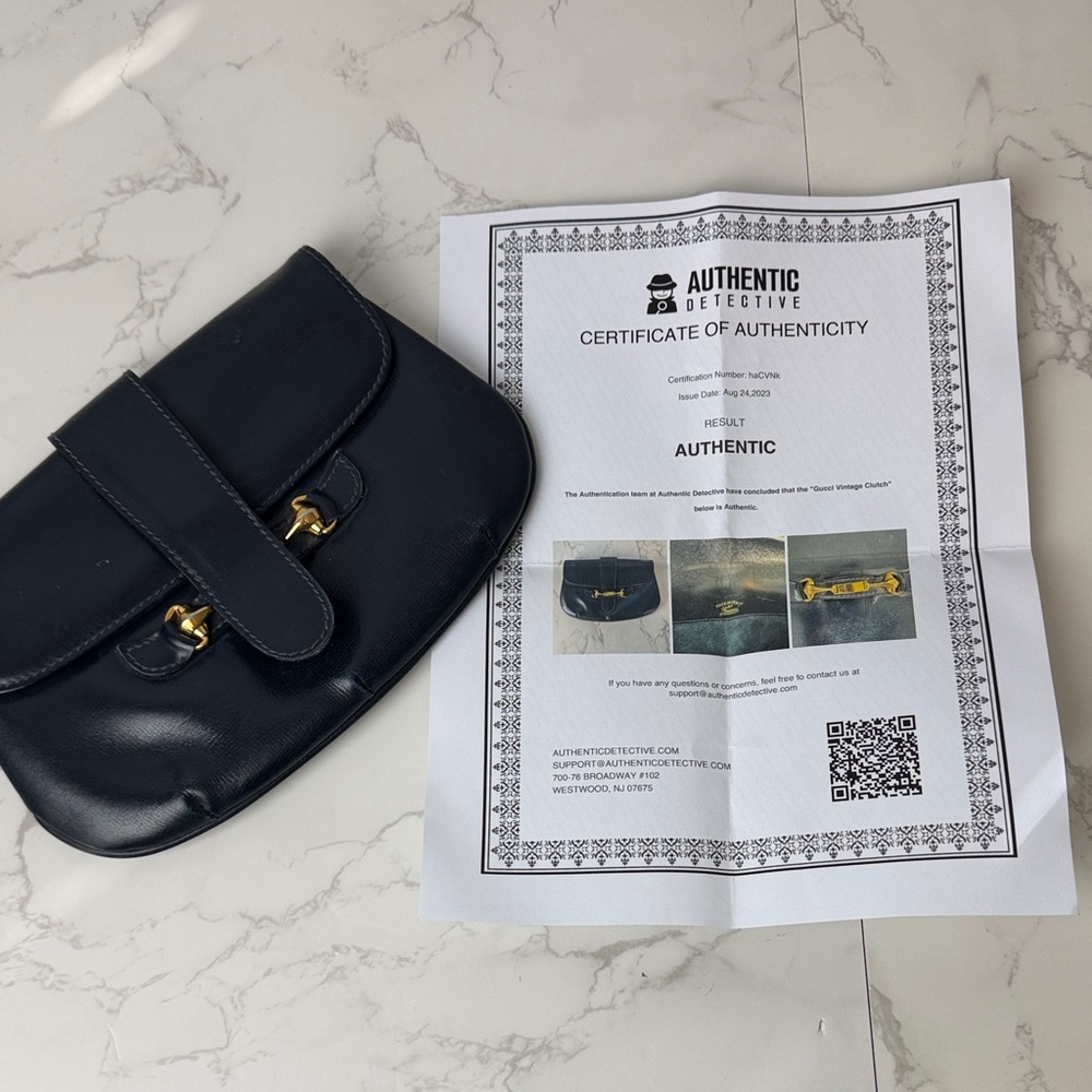 Vintage GUCCI Navy Leather Horsebit Clutch - Picture 4 of 4
